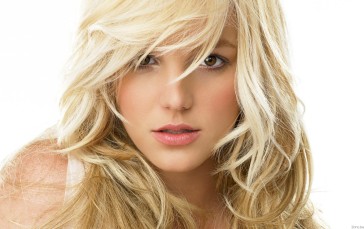Britney Spears, Singer, Blonde, Face Portrait Wallpaper