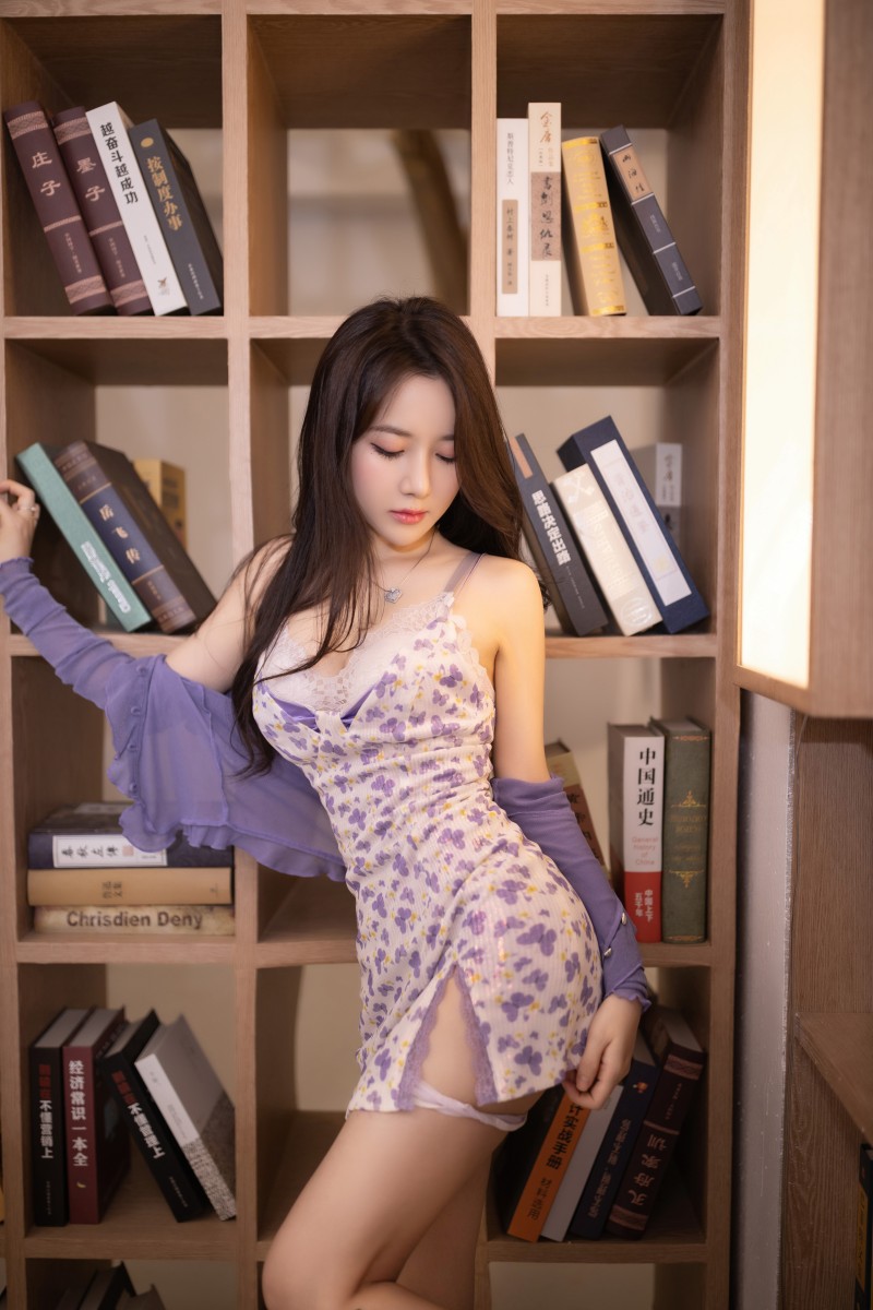 Yu Zi Jiang, Women, Asian, Nightdresses Wallpaper