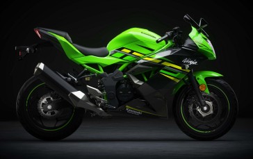 Kawasaki Ninja 125, Green Motorcycle, Side View, Vehicle Wallpaper