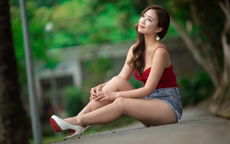 Model, Women, Red Lipstick, Asian, Red Tops, Jeans Wallpaper