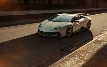 White Supercars, Lamborghini Huracan Evo, Side View, Vehicle Wallpaper