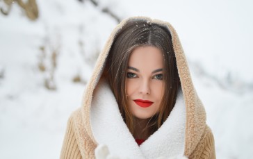 Model, Snow, Red Lipstick, Blue Eyes, Smooth Skin, Women Wallpaper