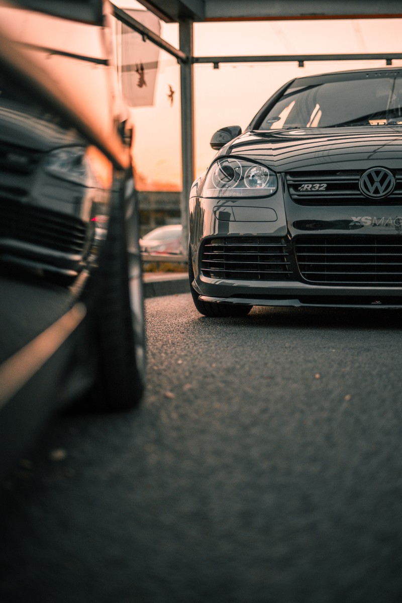 Volkswagen R32, Reflection, Front View, Sunset Wallpaper