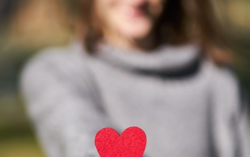 Holding A Heart, Sweater, Blurry, Women Wallpaper