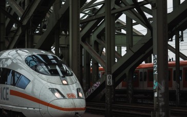 Train, Deutsche Bahn, Cologne, Railway, Portrait Display Wallpaper
