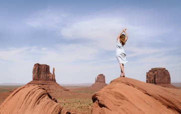 Women, Model, Sky, Mountain View, Monument Valley Wallpaper