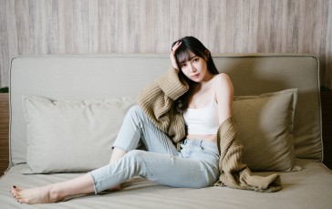 Asian, Women, Jeans, Looking at Viewer Wallpaper