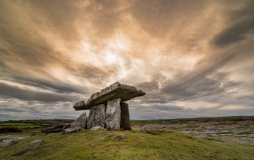 Poulnabrone Dolmen, Ireland, Dolmen, Rocks, Sky, Grass Wallpaper