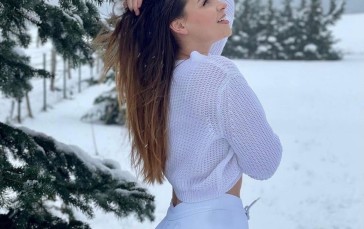Women, Long Hair, Model, Outdoors, Snow Wallpaper