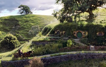 The Lord of the Rings: The Fellowship of the Ring, The Shire, Bag End, Gandalf, Hills Wallpaper