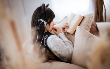 Reading, Asian, Women, Couch Wallpaper