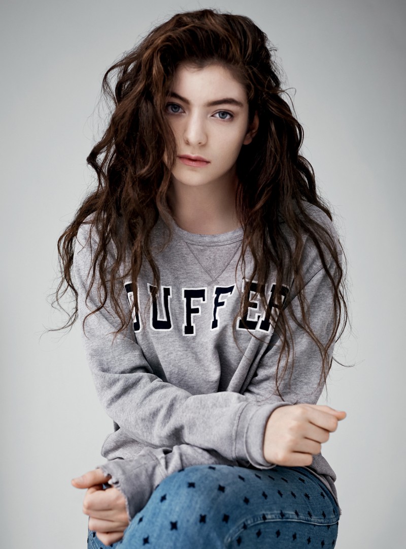 Lorde, Women, Singer, Brunette, Long Hair, Sweater Wallpaper