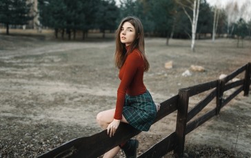 Brunette, Women, Model, Women Outdoors, Fence, Miniskirt Wallpaper