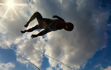 Spider-Man (2018), Clouds, Glare, Sunlight, Sky Wallpaper