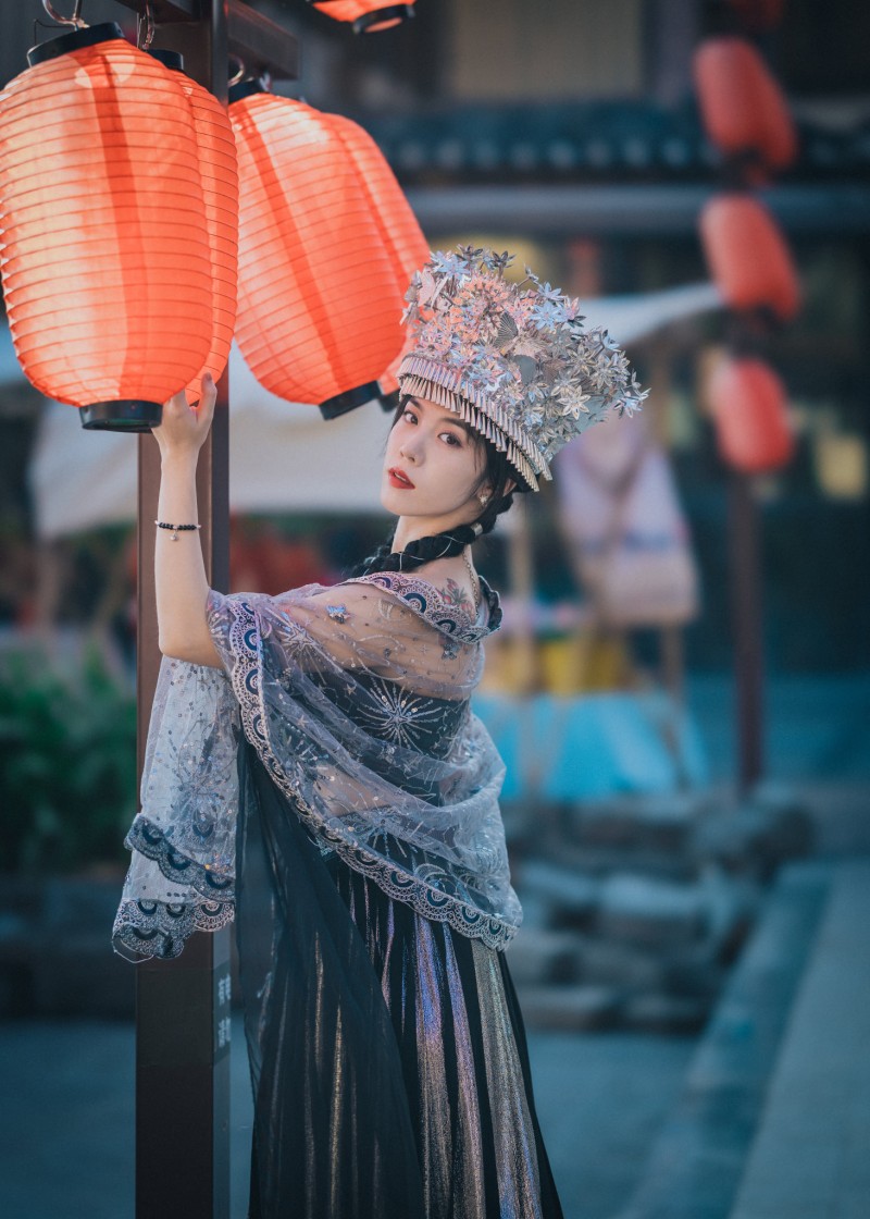 Qin Xiaoqiang, Women, Asian, Crown, Dress Wallpaper