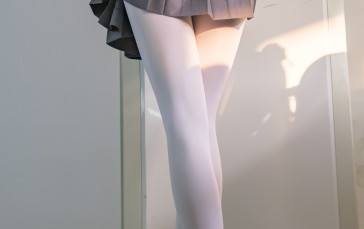 Pantyhose, White Pantyhose, School Uniform, Lifting Skirt Wallpaper