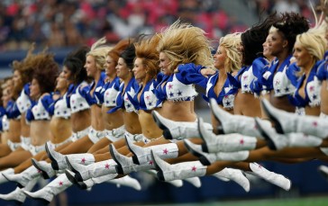 Cheerleaders, Dallas Cowboys, NFL, Bare Midriff, Blonde, Brunette Wallpaper