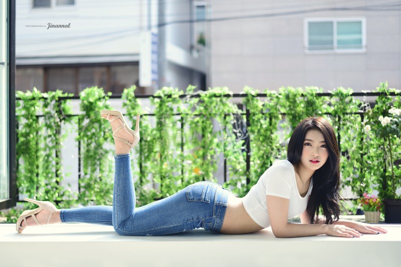 Shin Bi, Asian, Jeans, Short Tops Wallpaper