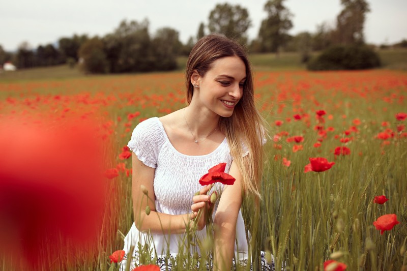 Women, Model, Poppies Wallpaper