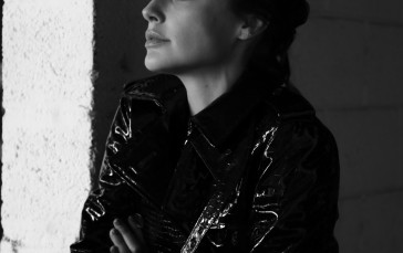 Gal Gadot, Celebrity, Actress, Monochrome, Trench Coat Wallpaper
